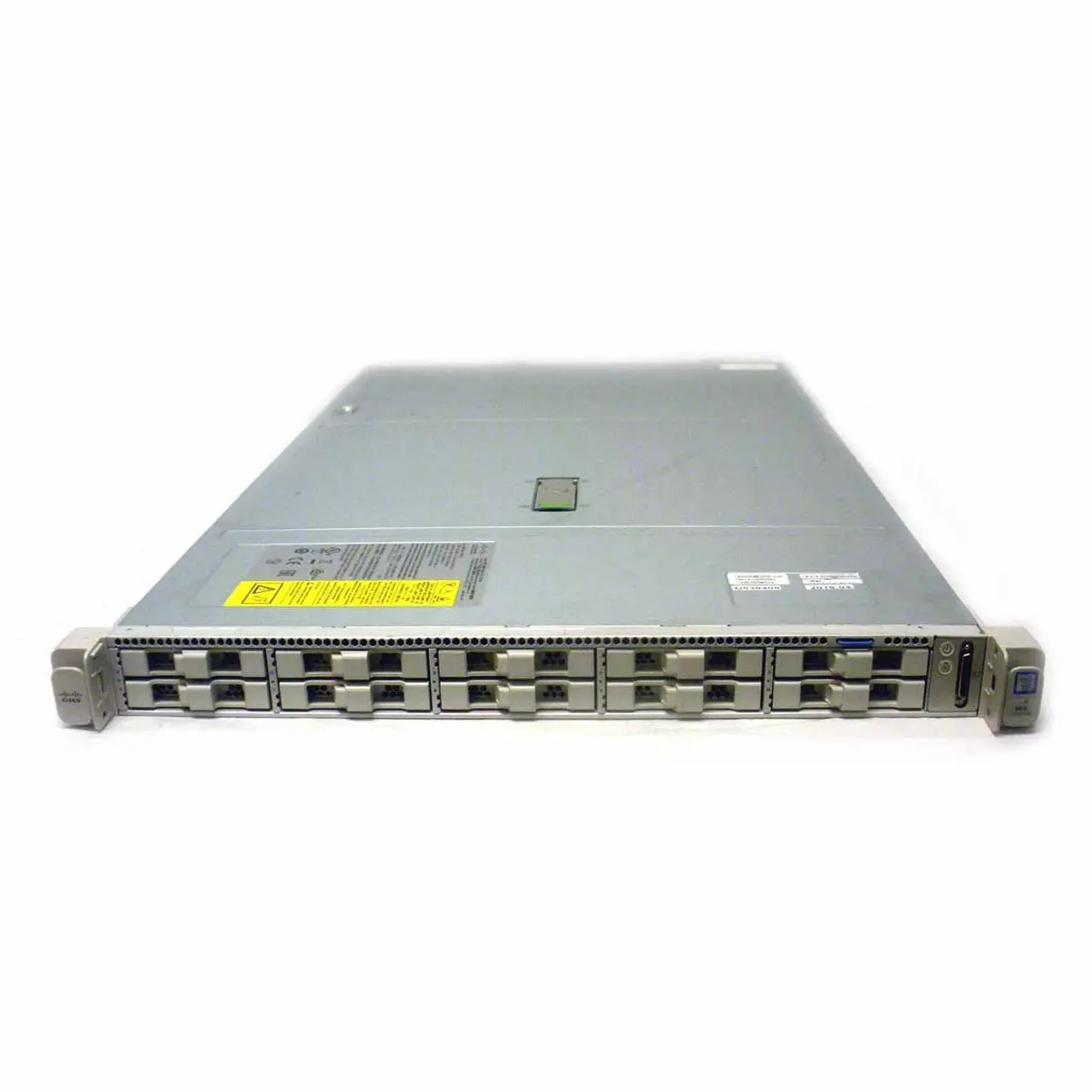 Servidor rack Cisco UCS C220 M5 visto desde el frente